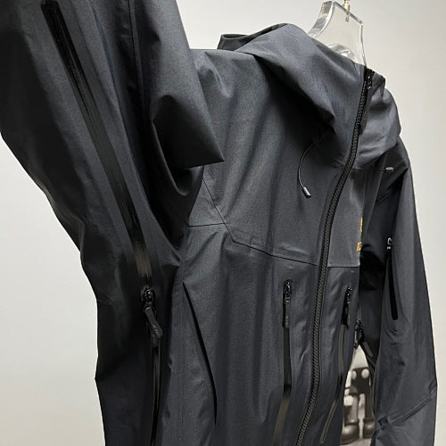 ARC'TERYX | Arc'teryx Alpha SV8 Hardshell Jacket