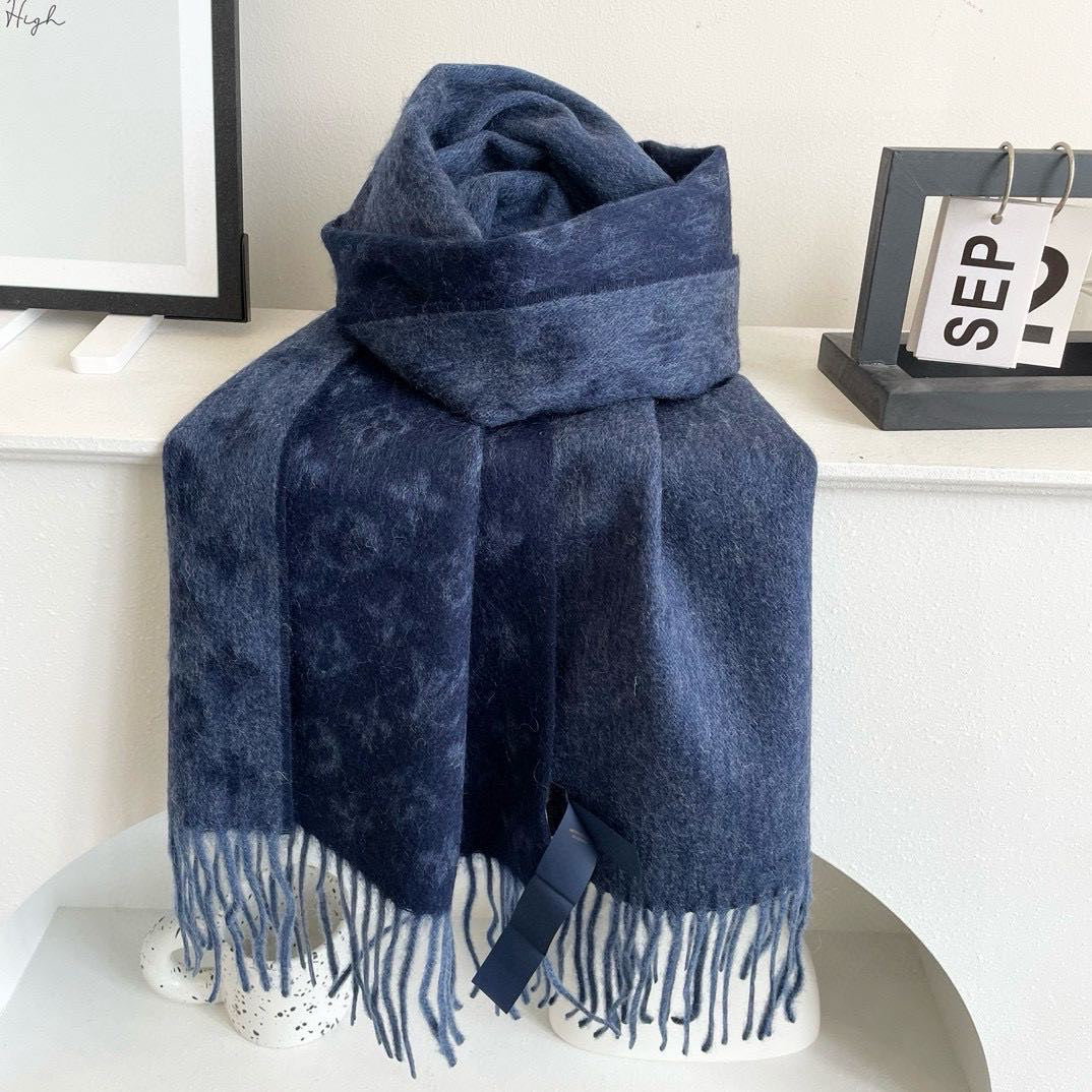 Louis Vuitton Wool Jacquard Monogram Scarf
