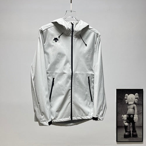 Descente Solid-Color Hooded Shell Jacket