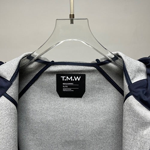 Descente Solid-Color Hooded Shell Jacket