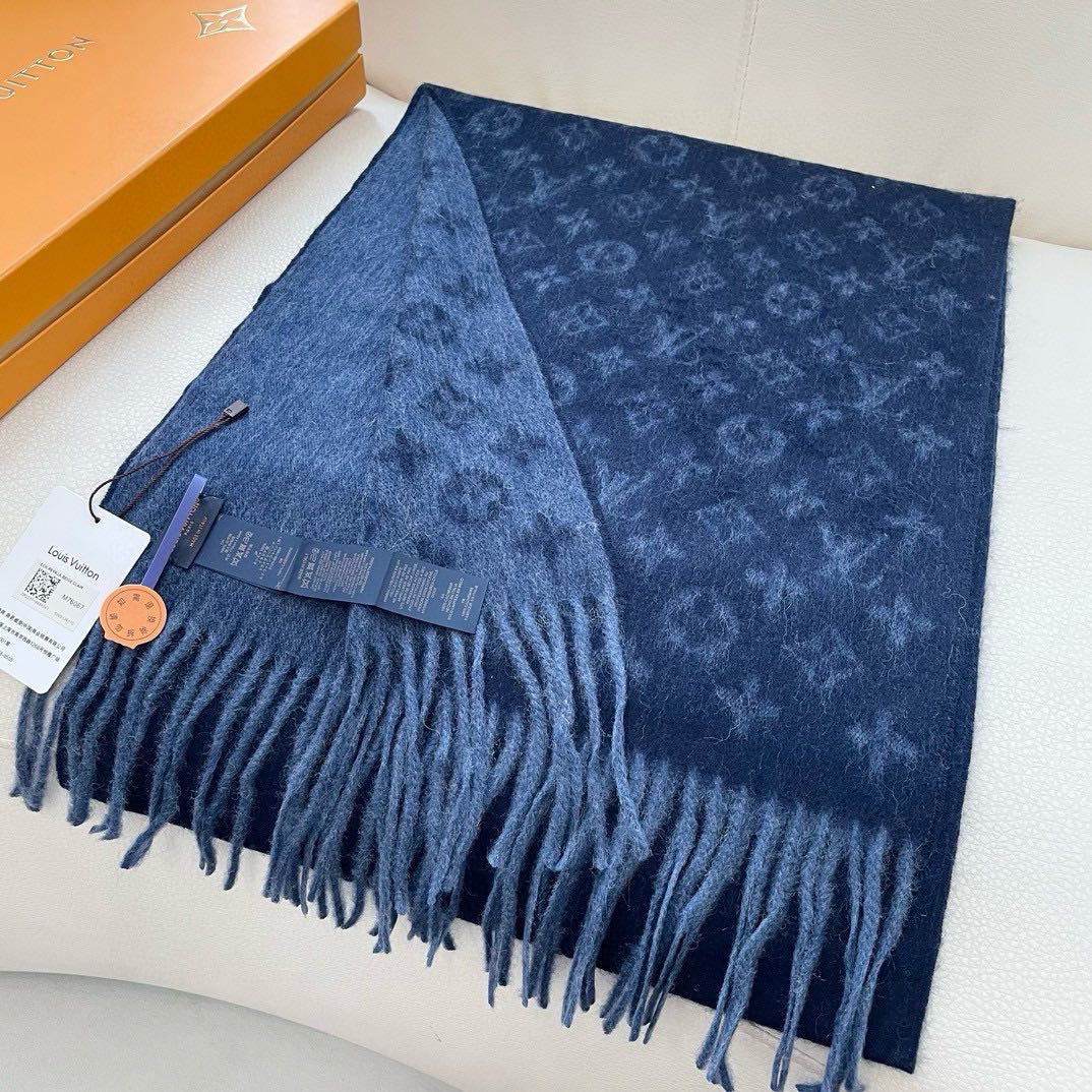 Louis Vuitton Wool Jacquard Monogram Scarf