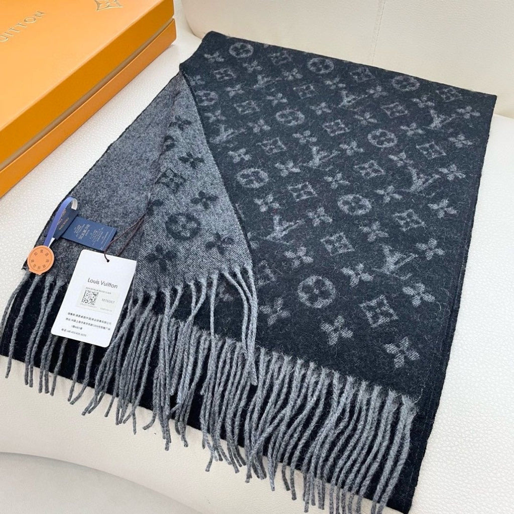 Louis Vuitton Wool Jacquard Monogram Scarf