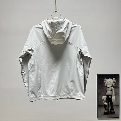 Descente Solid-Color Hooded Shell Jacket