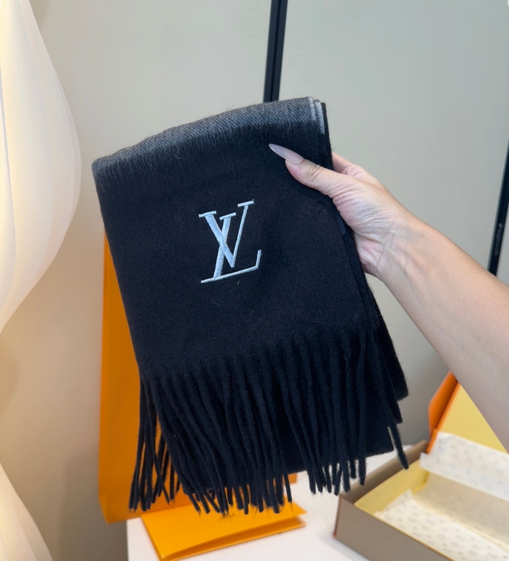 Louis Vuitton Wool Jacquard Monogram Scarf