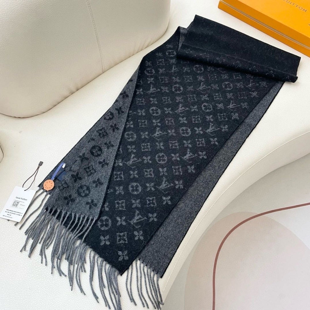 Louis Vuitton Wool Jacquard Monogram Scarf