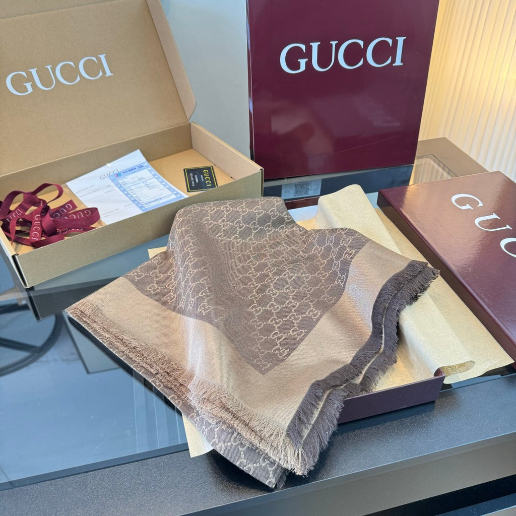 Gucci Reversible GG Jacquard Shawl – Wool-Silk Blend with Fringed Trim