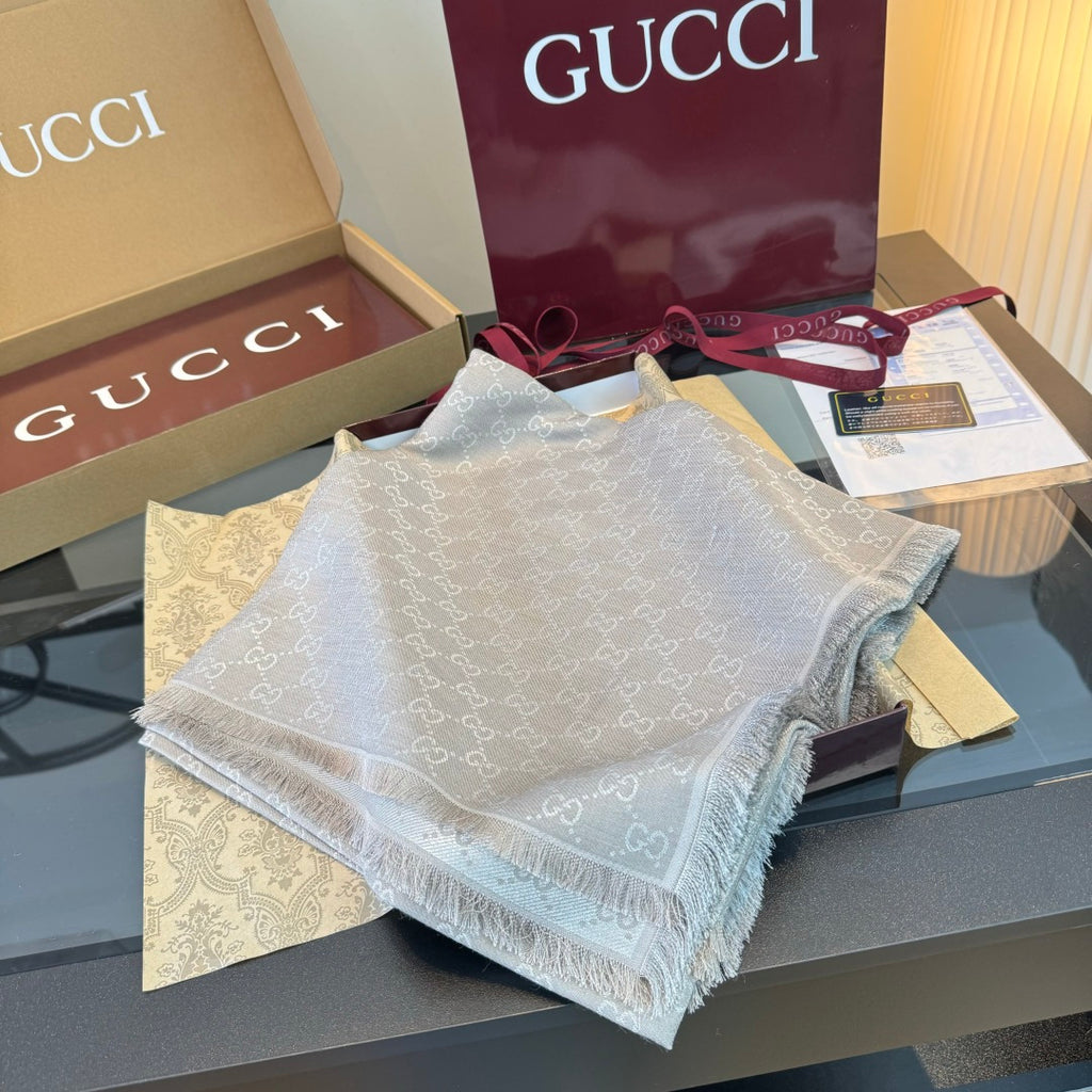 Gucci Reversible GG Jacquard Shawl – Wool-Silk Blend with Fringed Trim