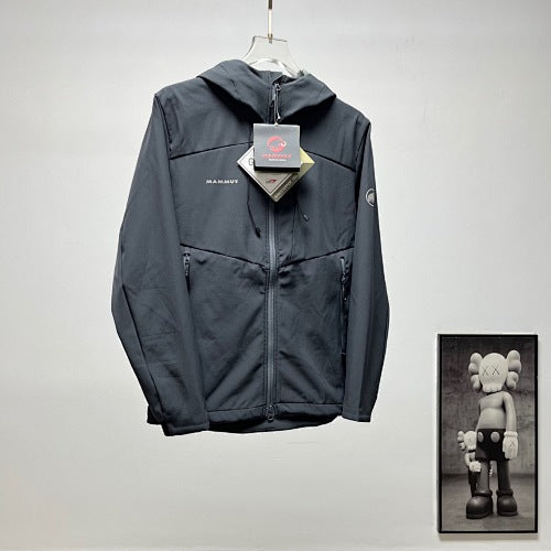 Mammut Hooded Softshell Jacket with Light Fleece Lining