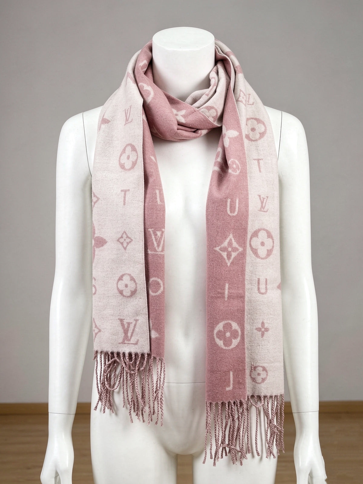 Louis Vuitton Wool Jacquard Monogram Scarf