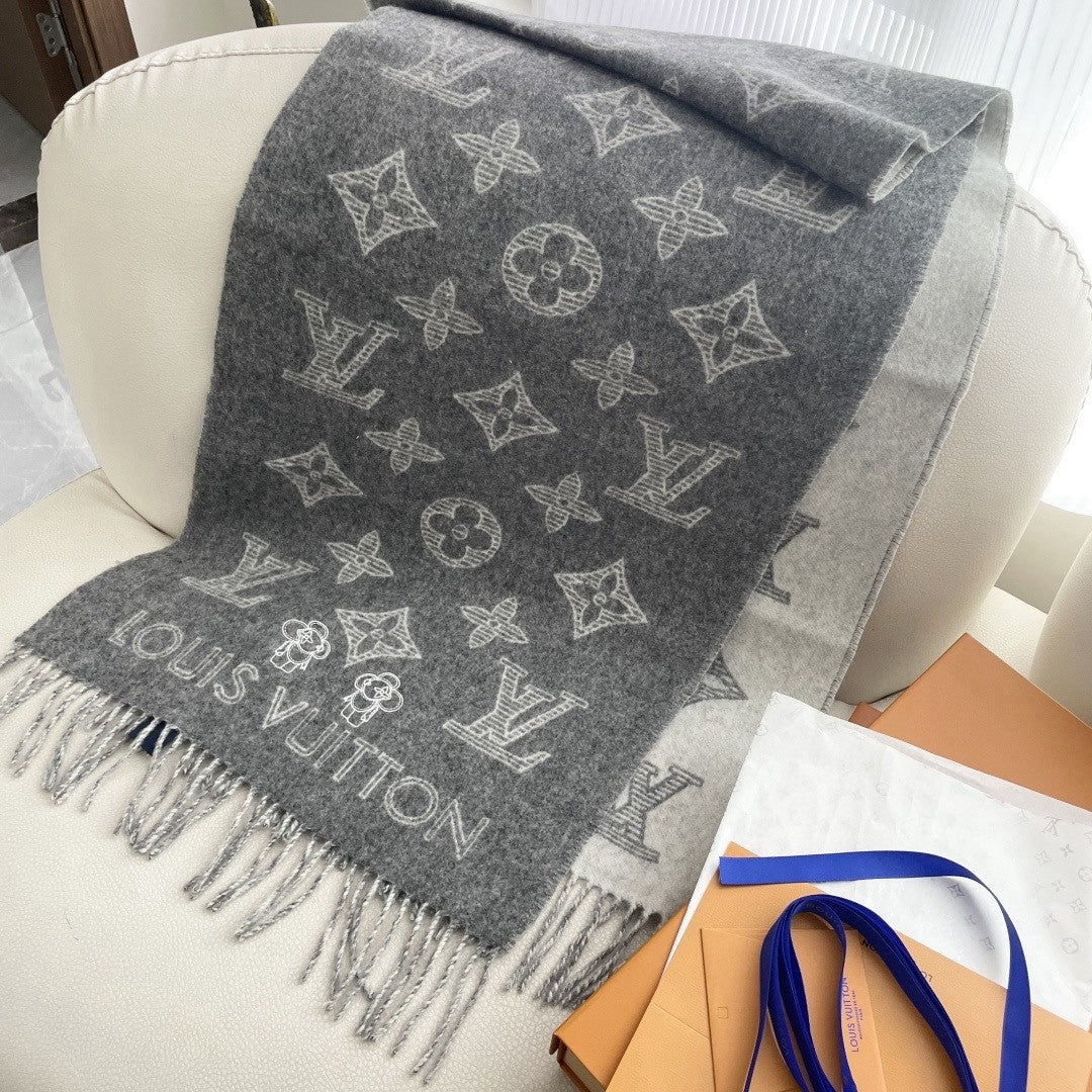 Louis Vuitton Wool Jacquard Monogram Scarf