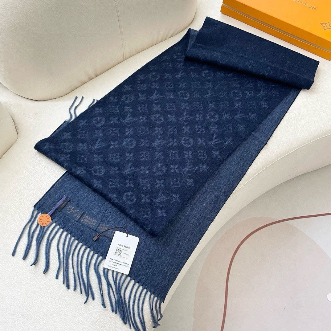 Louis Vuitton Wool Jacquard Monogram Scarf