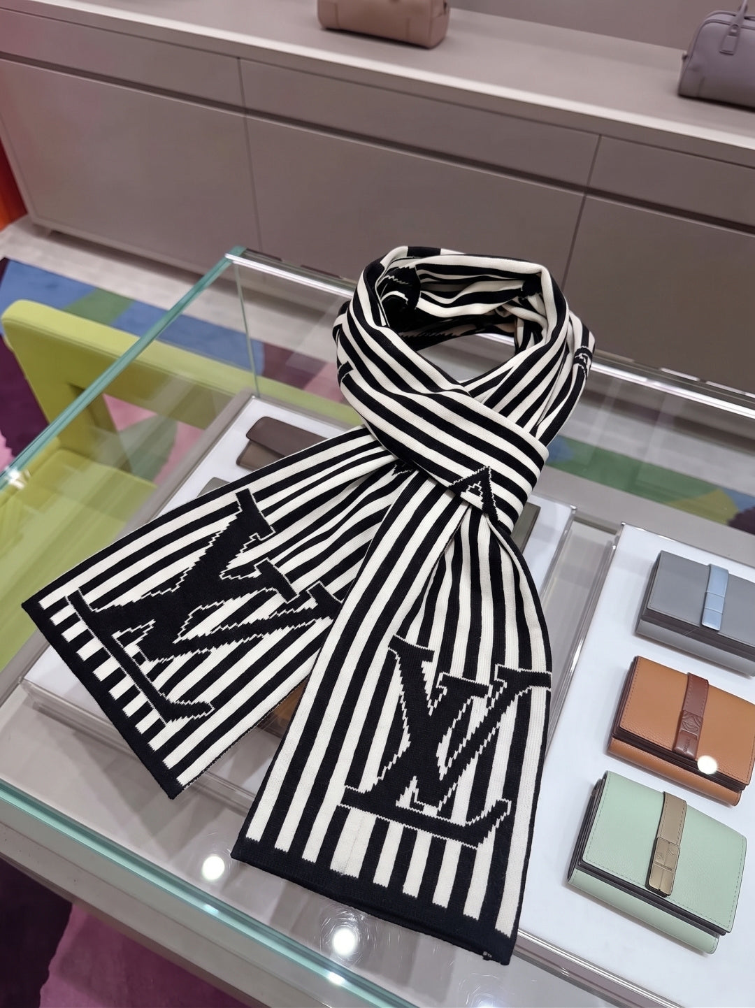 Louis Vuitton Wool Jacquard Monogram Scarf