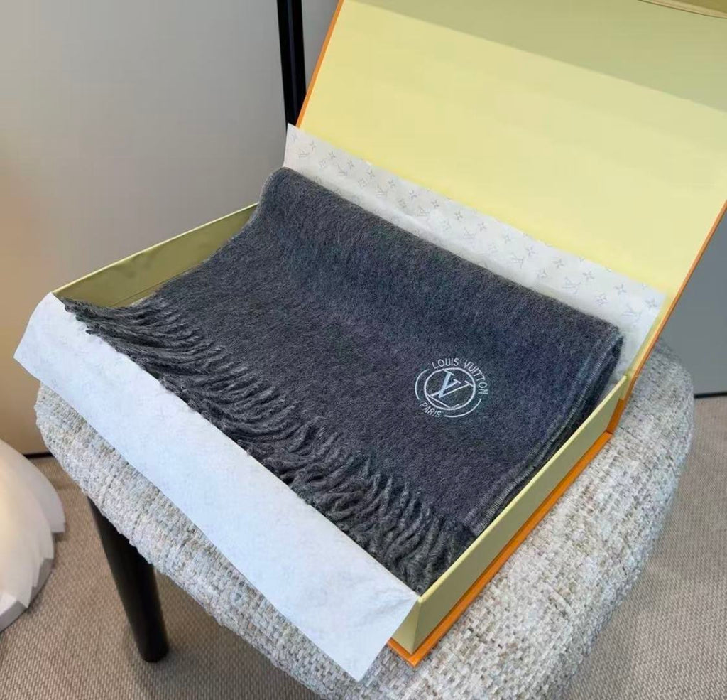 Louis Vuitton Wool Jacquard Monogram Scarf