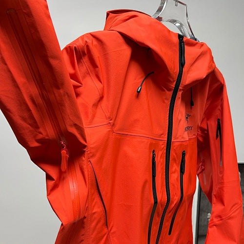 ARC'TERYX | Arc'teryx Alpha SV8 Hardshell Jacket
