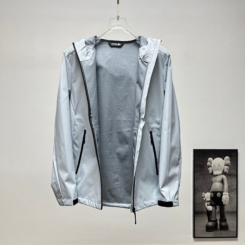 Descente Solid-Color Hooded Shell Jacket