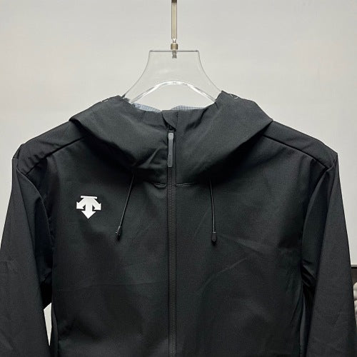 Descente Solid-Color Hooded Shell Jacket