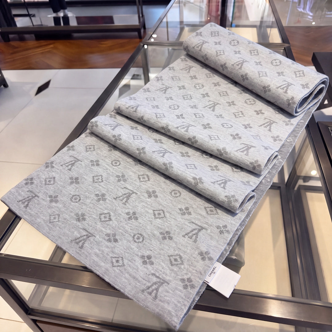 Louis Vuitton Wool Jacquard Monogram Scarf