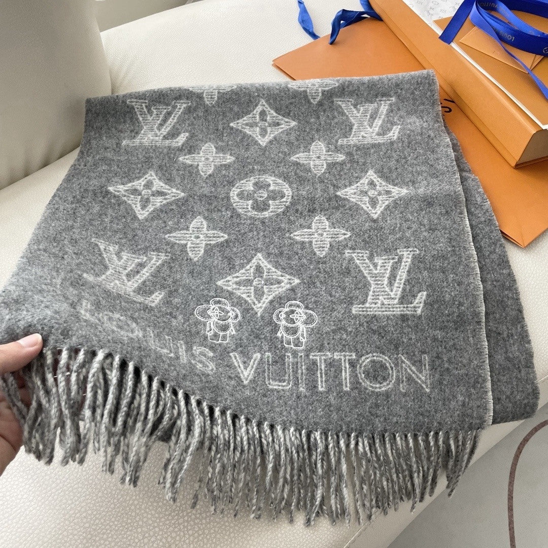 Louis Vuitton Wool Jacquard Monogram Scarf