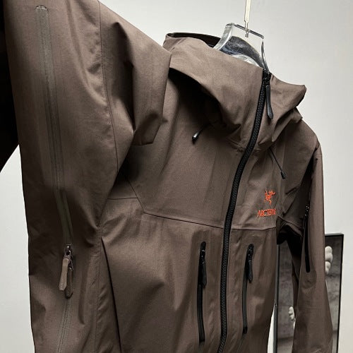 ARC'TERYX | Arc'teryx Alpha SV8 Hardshell Jacket