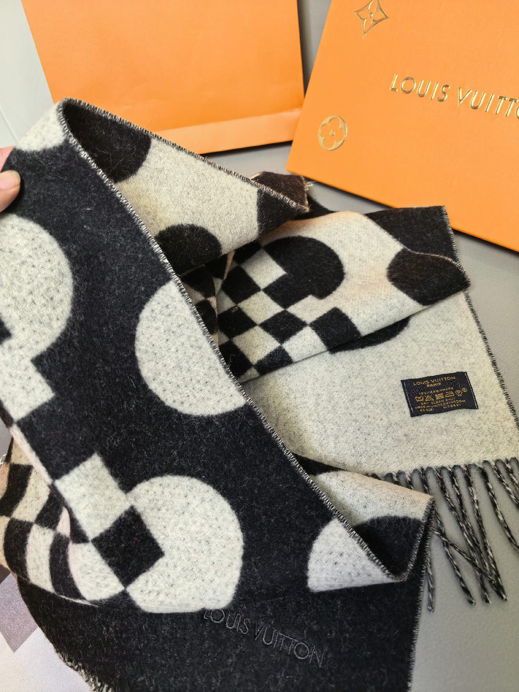 Louis Vuitton Wool Jacquard Monogram Scarf