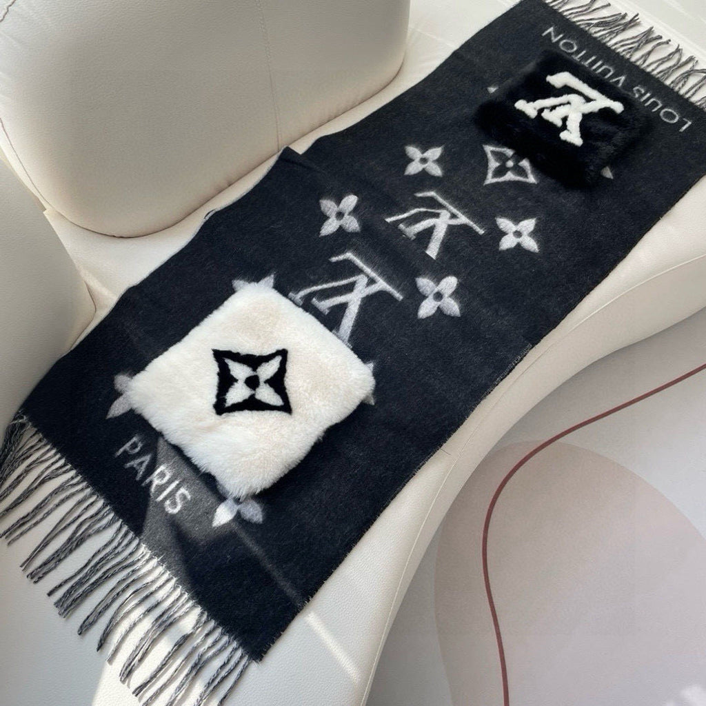 Louis Vuitton Wool Jacquard Monogram Scarf