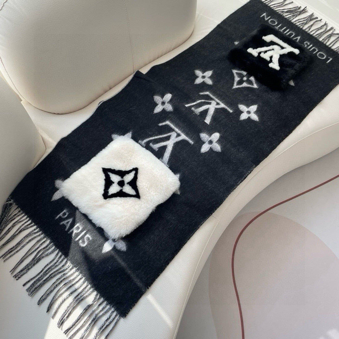 Louis Vuitton Wool Jacquard Monogram Scarf