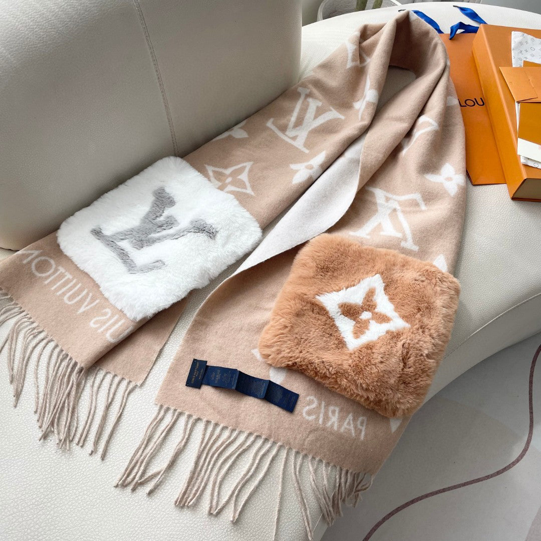 Louis Vuitton Wool Jacquard Monogram Scarf