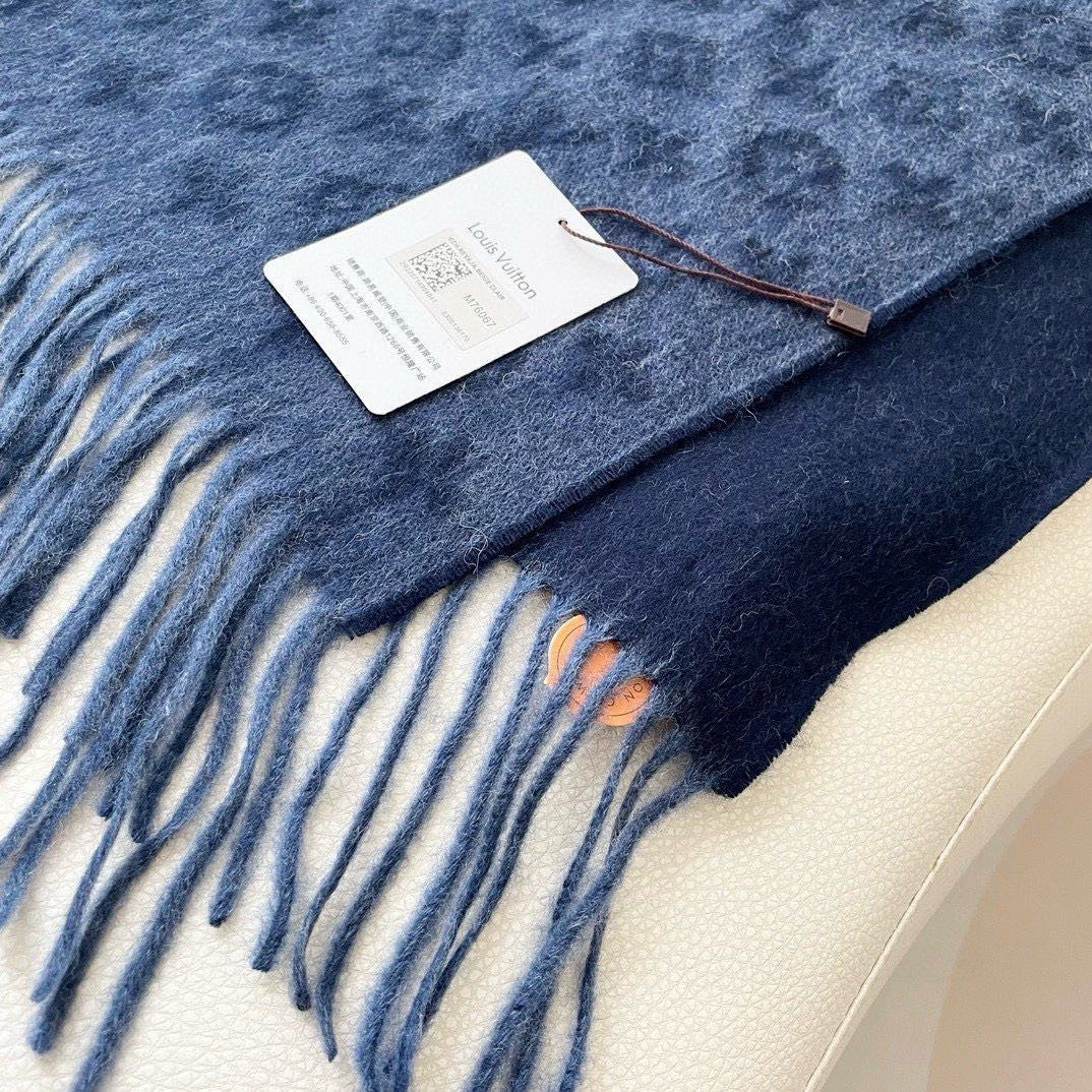 Louis Vuitton Wool Jacquard Monogram Scarf