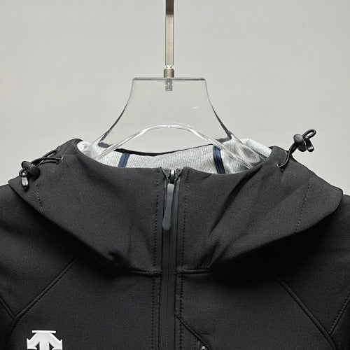 Descente Solid-Color Hooded Shell Jacket