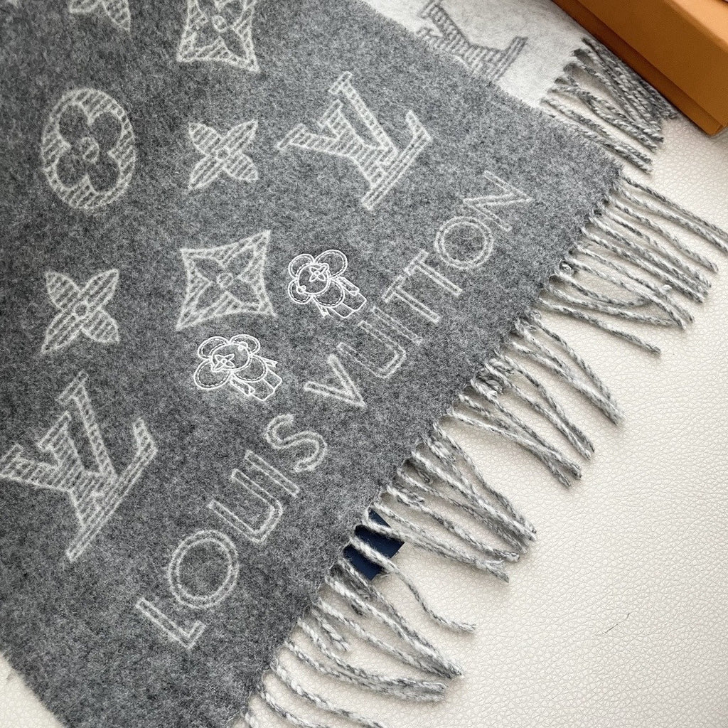 Louis Vuitton Wool Jacquard Monogram Scarf