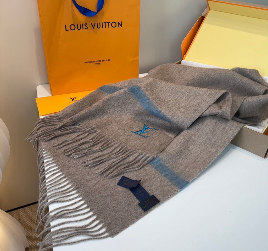 Louis Vuitton Wool Jacquard Monogram Scarf