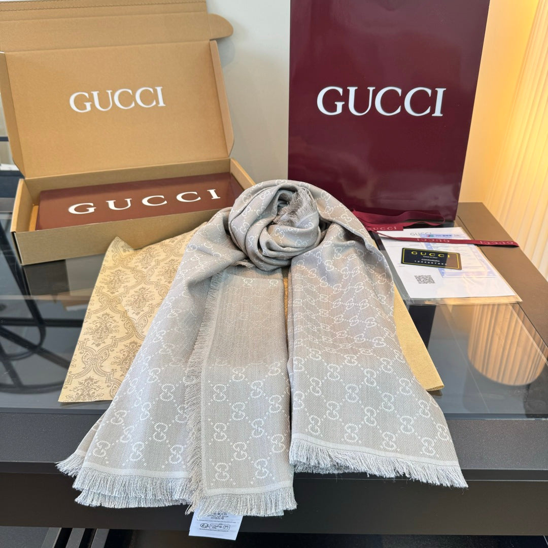 Gucci Reversible GG Jacquard Shawl – Wool-Silk Blend with Fringed Trim