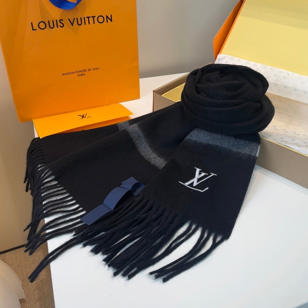 Louis Vuitton Wool Jacquard Monogram Scarf