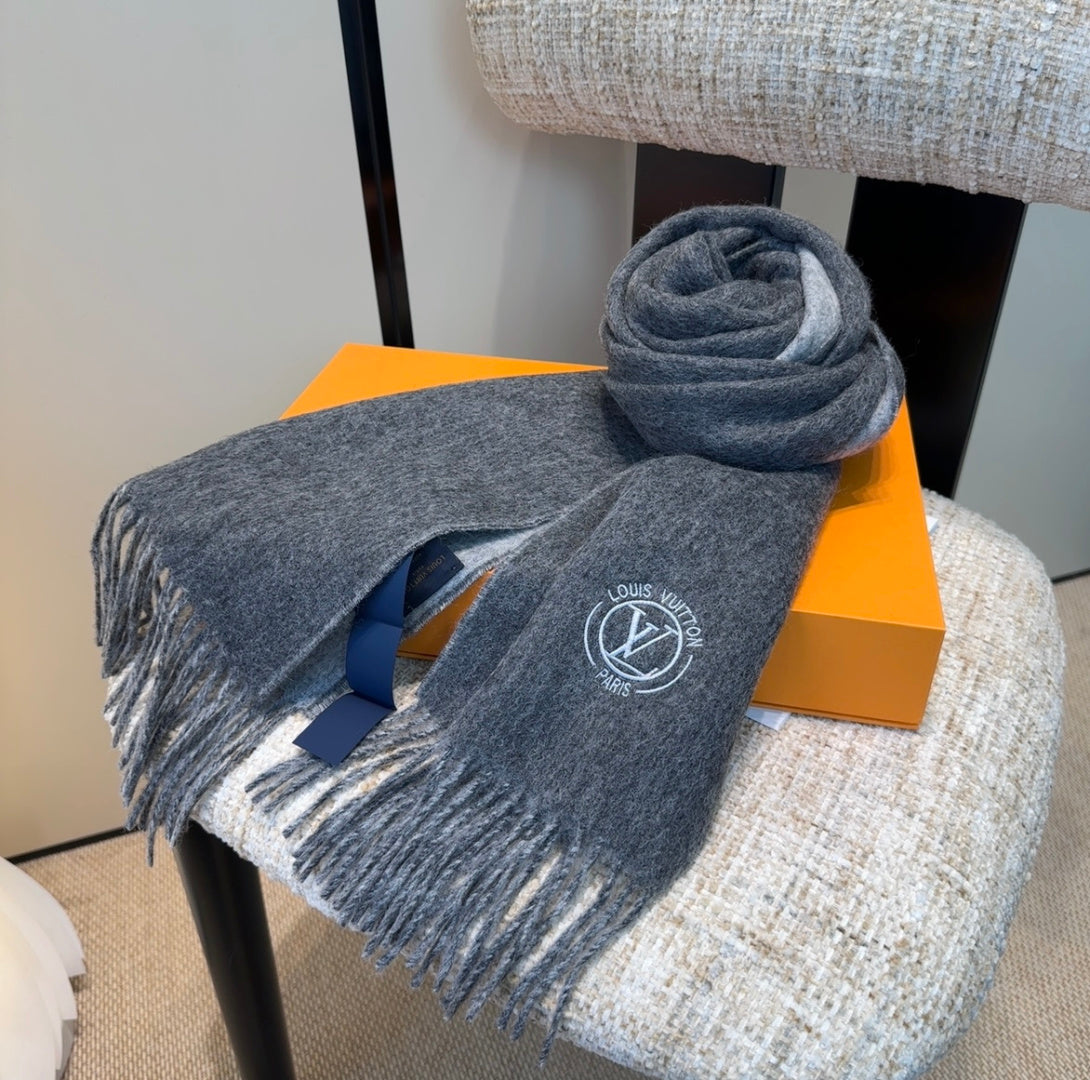 Louis Vuitton Wool Jacquard Monogram Scarf