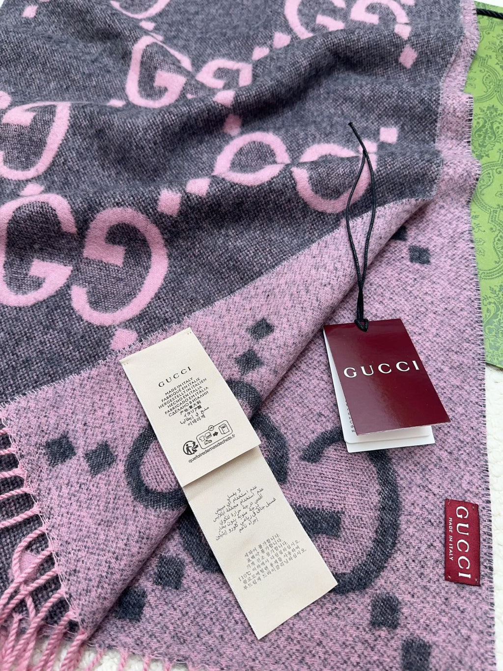 Gucci Reversible GG Jacquard Shawl – Wool-Silk Blend with Fringed Trim