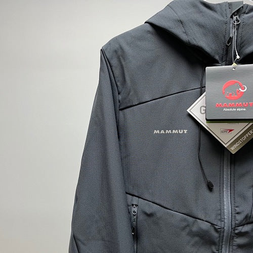 Mammut Hooded Softshell Jacket with Light Fleece Lining
