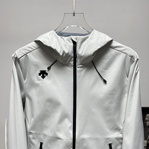 Descente Solid-Color Hooded Shell Jacket