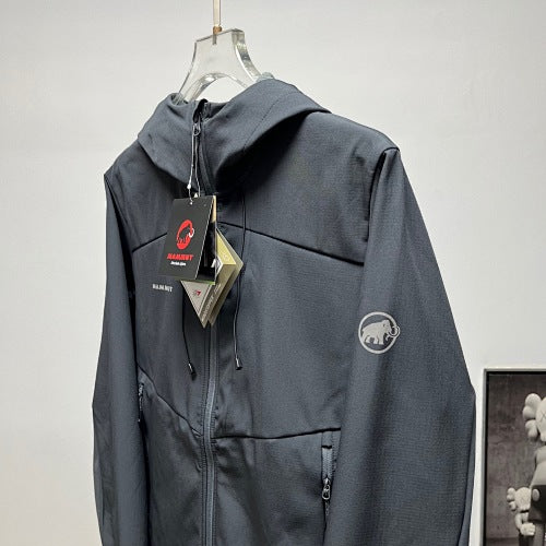 Mammut Hooded Softshell Jacket with Light Fleece Lining