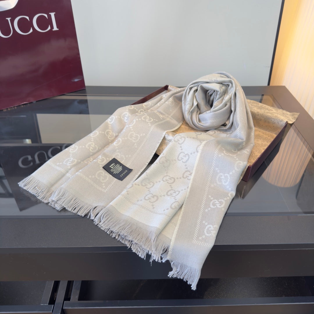 Gucci Reversible GG Jacquard Shawl – Wool-Silk Blend with Fringed Trim