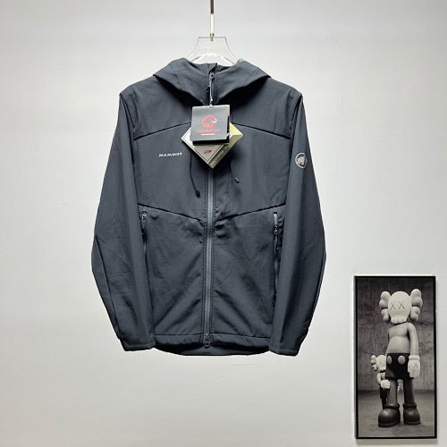 Mammut Hooded Softshell Jacket with Light Fleece Lining