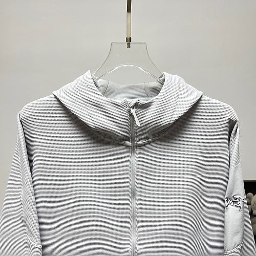 Arc'teryx Textured Full-Zip Hooded Jacket – Light Grey