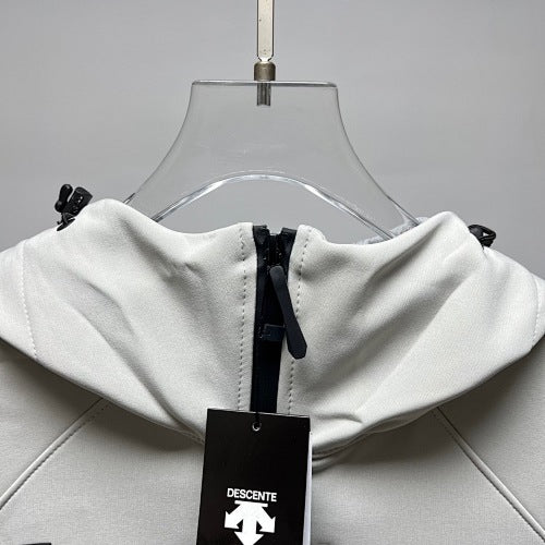 Descente Solid-Color Hooded Shell Jacket