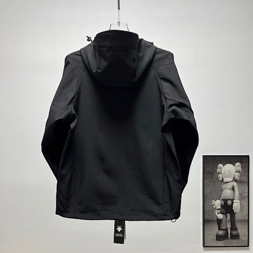 Descente Solid-Color Hooded Shell Jacket
