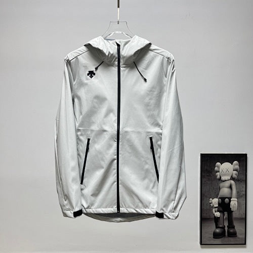Descente Solid-Color Hooded Shell Jacket