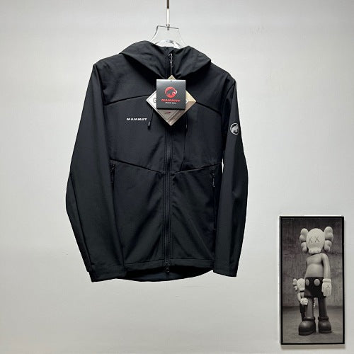 Mammut Hooded Softshell Jacket with Light Fleece Lining