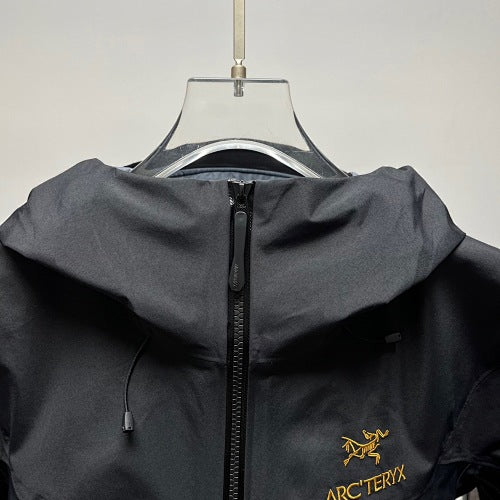 ARC'TERYX | Arc'teryx Alpha SV8 Hardshell Jacket